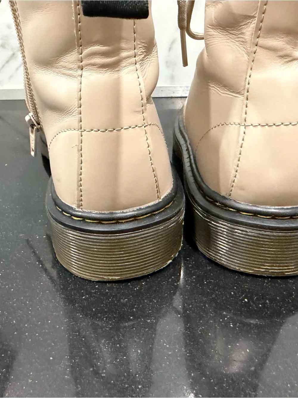 Dr. Martens kids dust pink Beige Lace-Up Leather Combat Boots size 3